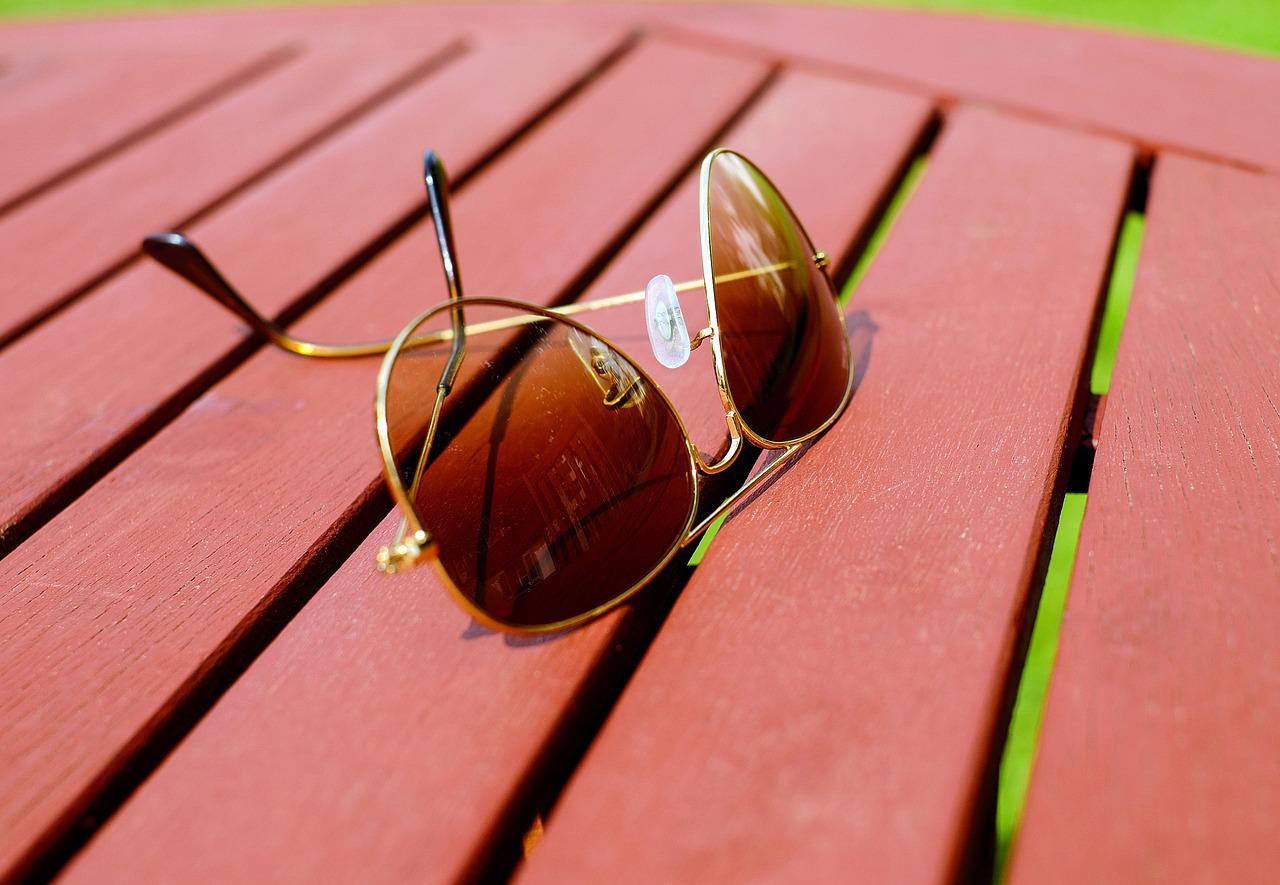 Montón de Meloso nieve Qué son las gafas de sol con protección UV 400? | ALAIN AFFLELOU