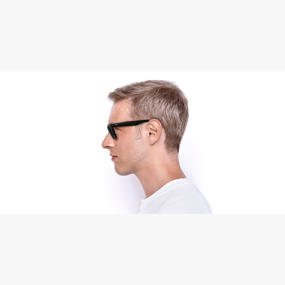 GAFAS DE SOL WAYFARER negro - vista de lado