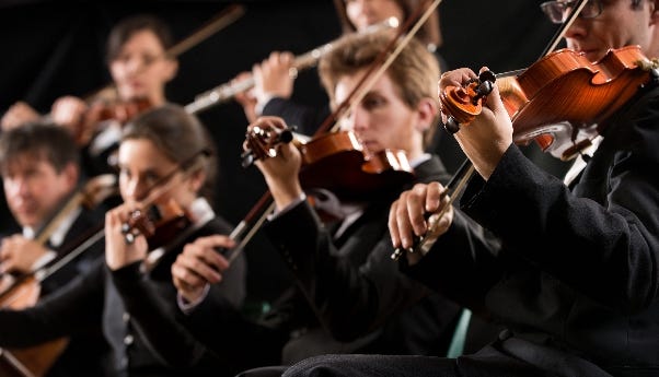 Músicos, decibelios y problemas auditivos